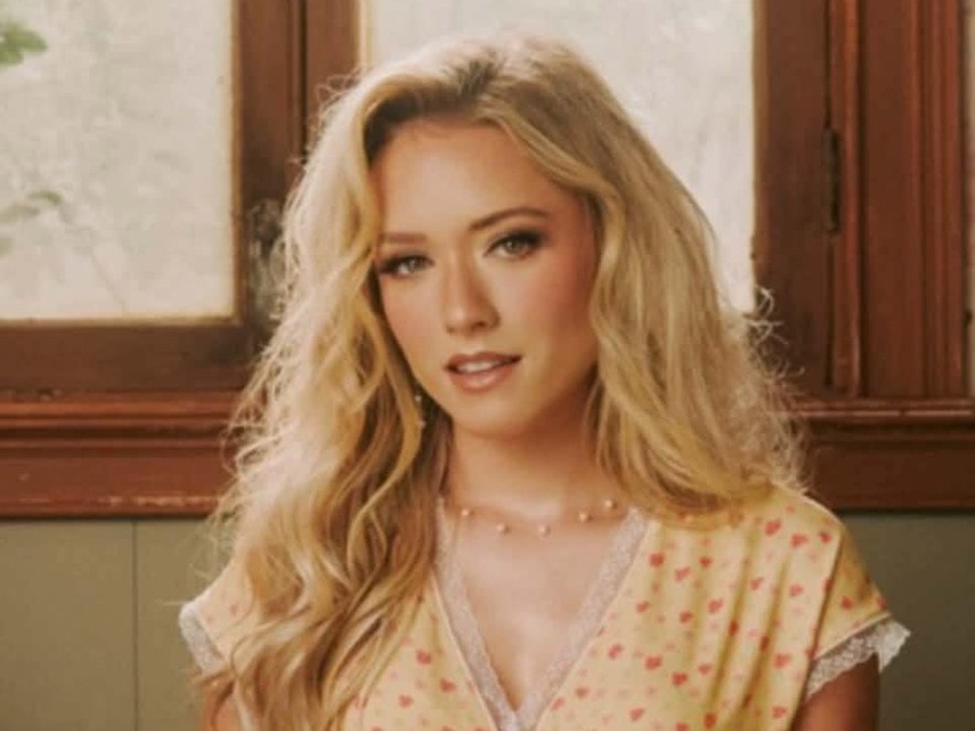 Album review Emily Ann Roberts - Thread